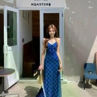 ราคา ชุดเดรสสีน้ำเงิน สไตล์ฝรั่งเศส ทรงสลิมฟิต ฤดูร้อน วินเทจ สายลูกไม้ คอวี ลายสก๊อต ดีไซน์ใหม่ เดรสยาว เรียบหรู 2025 (1732295092132152831)
