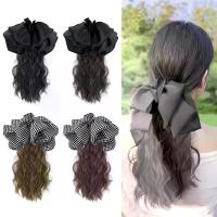 ราคา วิกผมโบว์ 1 ชุด ไม่หล่น สมจริง มองไม่เห็น ผมฟู จัดแต่งทรงผม ดูเป็นธรรมชาติ หยักศกยาว กิ๊บหนีบผม หางม้าสูง ผมปลอม หยิก แบบจำลอง SFKHASDH ส่งฟรี [COD] (1731967872455640139)