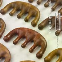 ราคา หวีไม้มะเกลือ, Meimei, ขายส่ง, หวีฟันกว้าง, หวีนวดศีรษะในครัวเรือน, หวีบำบัดผม, หวีเล็ก, แบบพกพา, หวีห้าแฉก หวีไม้หอยมุก หวีไม้เปลือกไข่มุก ส้อมยกโคนผม หวี evit goody gel hair brush หวี ไม้ หวี ดี (17