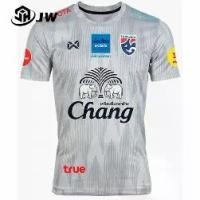 ราคา เสื้อกีฬาขาสั้น น้ำหนักเบา ใส่สบาย เหมาะสำหรับกีฬากลางแจ้ง ลายทีมฟุตบอลไทย เสื้อฟุตบอลทีมชาติไทย ชุดศาลเจ้าใส่อยู่บ้าน ประเทศไทย 2025 (1732291132631188579)