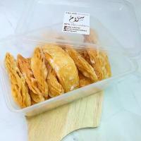 ราคา พร้อมส่ง. โรตีกรอบขายส่ง 50 ถุง บางกรอบ หวานน้อย ทานเพลิน (1732580528441951759)