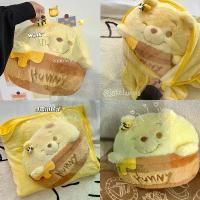 ราคา Certified productsพร้อมส่ง หมอนผ้าห่ม ตุ๊กตา หมีพูห์ โถน้ำผึ้ง Winnie the pooh ตุ๊กตาผ้าห่ม น่ารักมาก ผ้าคลุม ตุ๊กตาน่ารัก หมีพูห์ 57007 (1732767956694173583)