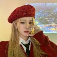 ราคา หมวกเบเร่ต์สีเขียว หมวกเบเร่ต์สีแดงปีใหม่ สำหรับผู้หญิง แฟชั่นฤดูหนาว อเนกประสงค์ ใบหน้า กระชับสัดส่วน Ins สไตล์ดาราอินเทอร์เน็ต สง่างาม หมวกจิตรกร มีเส้นรอบวงศีรษะใหญ่ (1732100225621526088)