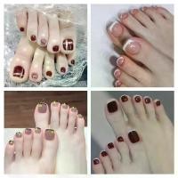 ราคา เล็บปลอม 24 ชิ้น รวมกาว สติ๊กเกอร์ติดเล็บ และสีนิ้วเท้าในกล่อง (1732332903679952244)