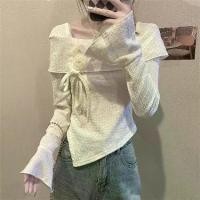 ราคา เสื้อยืด ลำลอง สามมิติ ลายดอกไม้ แขนกระดิ่ง สำหรับผู้หญิง ฤดูใบไม้ร่วง สไตล์เกาหลีใหม่ ดีไซน์ไหล่เฉียง ออฟฟิศ เสื้อแขนยาว (1731595279469087580)