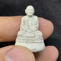 ราคา รูปหล่อเบ้าทุบ หลวงพ่อแพ รุ่นแพ 5 แผ่นดิน ปี 2541 เนื้อผง มีเส้นเกศา สภาพสวยเดิมๆจากวัด (G 649) พระเครื่อง (1732381501515204062)