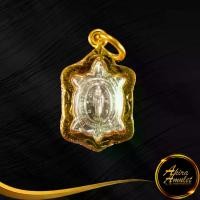 ราคา [จัดส่งทันที] พระเครื่อง จี้พระ เหรียญพญาเต่าเรือน หลวงปู่หลิว ปณฺณโก วัดไร่แตงทอง พิมพ์ปางเปิดโลก(เล็ก) ปี ๒๕๓๙ เลี่ยมกรอบทองชุบเศษทองเยาวราช (1732324643562226975)