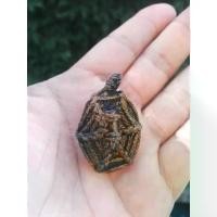 ราคา [COD] พระเครื่อง หนี้ชั่วร้าย เชือกคล้องฟรี พร้อมส่ง เบี้ยแก้ เบี้ยแก้หลังตะกรุด เครื่องรางของขลัง กันสิ่งชั่วร้าย ลมเพลมพัด (1732191303886145130)