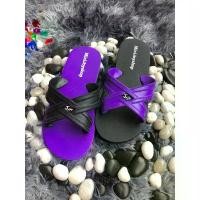 ราคา รองเท้าแตะทูโทนโทนดำ ( แบบสวม ) สินค้าดี รองเท้า เยลลี่ (1732163288373560875)