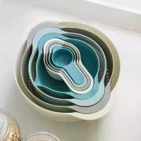 ราคา ชุดเครื่องมืออบมัลติฟังก์ชั่น เซเว่น ชิ้น สไตล์ดาราอินเทอร์เน็ต ชามเก็บของ ถ้วยตวง ช้อน ตะแกรงแป้ง กวน อ่างล้างจาน ตะกร้าระบายน้ำ (1729982287353449471)