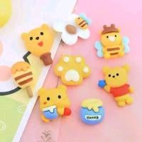 ราคา jibbitz หมีพูห์ น้ำผึ้ง 8 ชิ้น #jibbitz #ตัวติดรองเท้า (1732320617085305886)