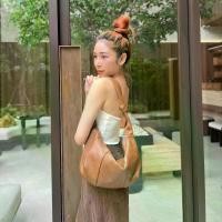 ราคา กระเป๋าสะพายหนัง Hobo Bag แบรนด์ CAFE De NAPA แบรนด์ไทย (1729650779447397002)