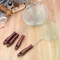 ราคา 1 or 5pcs/set กระชอนตักของทอด ตาถี่ สแตนเลส ด้ามแดง กระชอนกรองอาหาร มีให้เลือก 5ขนาด 14/16/18/20/22ซม. ตะหลิว สแตนเลส (1732180867680732178)