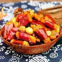 ราคา พริกเสฉวนทอดกรอบ สอดไส้งาขาวและถั่วลิสง ขนาด 200g พร้อมส่งจากไทย พริกหม่าล่า พริกคั่วงา พริก ถั่วลิสง ปรุงรสเครื่องเทศ​ พร้อมถั่วลิสงในซอง (1731432129067387006)