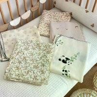 ราคา ผ้าห่มมัสลิน สำหรับเด็ก 110X130cm ผ้าห่อตัว ผ้าห่มสำลีบาง ผ้าห่ม ลายดอกไม้ ทำจากผ้าฝ้ายสองชั้น เหมาะสำหรับรถเข็นเด็ก เครื่องนอน (1732716488168015794)