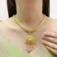 ราคา ส่งฟรี สร้อยคอทอง ระย้า ไหมทองห้อยกลมลงยา เครื่องประดับไทย พูนทรัพย์ มีใบรับประกัน NG820500 (1729677927464078290)