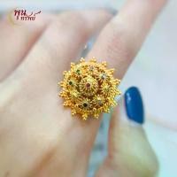 ราคา ส่งฟรี แหวนนพเก้าพรอาทิตย์ เครื่องประดับไทย พูนทรัพย์ มีใบรับประกัน RD175R400 (1729731325999156178)