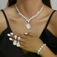 ราคา ชุดเครื่องประดับหยดน้ำ ขมิ้น ประณีต พู่ ต่างหู สร้อยข้อมือ สร้อยคอ เหมาะสำหรับจัดเลี้ยง (1732002550252865328)