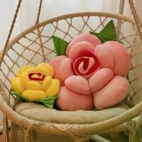 ราคา หมอนอิงรูปดอกกุหลาบ ขนาดใหญ่ หมอนอิงจำลองดอกไม้โซฟา สีสันสดใส เหมาะสำหรับตกแต่งภายในรถยนต์ อุปกรณ์งานแต่งงาน มาใหม่ (1732674839247161230)