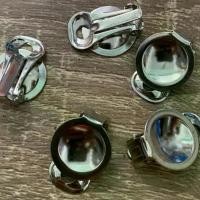 ราคา ตะขอต่างหู แป้นต่างหูหนีบ ตะขอหนีบหูกลม สีเงิน ขนาด12มิล เกรดเอ ชุปสวยเงา(10คู่) (1729659309022219219)