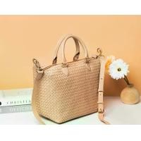 ราคา tote bag intrecciato กระเป๋าถือหนังแท้ สานมือทั้งใบ ยี่ห้อ klaas ของแท้ (1729497638337546981)