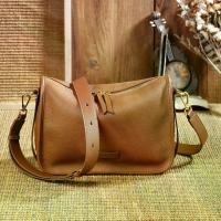 ราคา กระเป๋าผู้หญิงหนังแท้ขนาดใหญ่จากหนังวัวชั้นบน สไตล์วินเทจ เรียบง่าย สะพายไหล่หรือสะพายข้าง shoulder bag กระเป๋า หนัง แท้ แบรนด์ ไทย กระเป๋า สไตล์ วินเทจ (1733193504797722435)