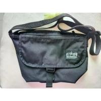ราคา พร้อมส่ง Manhattan Portage BLACK LABEL STANDARD MESSENGER กระเป๋ามือสอง (1733420567712138465)