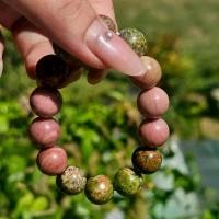 ราคา ผ่านพิธีแล้ว*พร้อมกล่องใส่เครื่องประดับ*สร้อยข้อมือหินนำโชค​Lukly in​ love Lucky​ in​ game​ (หินขนาด 12 มิล)​ ยูนาไคต์&โรโดไนท์​ เสริมความรัก​ โชคดี​ หินนำโชค (1733408543668078037)