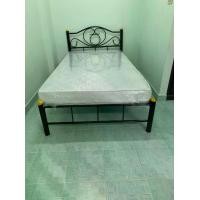 ราคา Preem home ชุดเตียงเหล็ก ขนาด 6 ฟุตขา 2นิ้ว พร้อมที่นอนยางPEหนา 4 นิ้วหุ้มผ้าคละลาย เตียงมี 4 สีให้เลือก (1731325612806800681)