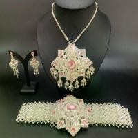ราคา [Tiktok] vintage jewelry เครื่องประดับไทย เครื่องประดับชุดไทย rhinestones สร้อยคอสีชมพู จี้สร้อยคอ ชุดเครื่องประดับวินเทจ เครื่องประดับเจ้าสาว (1733275623279330999)