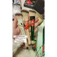 ราคา [COD] [tiktok]Limited Edition Makeup Brush - Hourglass Ambient Lighting Edit Brush Ii (1733362487036577139)
