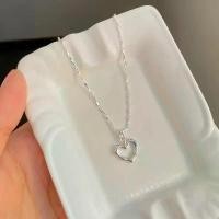 ราคา Melt heart Pendant S925 x Brick Necklace S925 | สร้อยและจี้หัวใจเงินแท้92.5% คําแนะนําการขายที่ร้อนแรงในเดือนนี้ ร ้ อ ย เ งิน แ ท (1732626282547151890)
