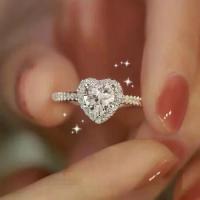 ราคา Heart-Shaped Simple Style Diamond Ring for Women, Pure Silver S925, One Carat Cluster Diamond Ring, Wedding Ring (1733381333490435776)
