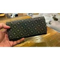 ราคา กระเป๋าสตางค์ Polo ของแท้ แบรนด์ เนม แท้ puffer bag ทรง สี่เหลี่ยม bostan ten icecream ใบเล็ก ส่ง ต่อ กระเป๋า tiktok shop midmonth sale (1733208174831633910)