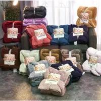 ราคา [ส่งฟรี] Sale ผ้าห่มขนแกะขนาด 8 ฟุต 230x200cm หนานุ่ม (1732900719540733386)