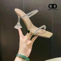 ราคา 1070 Defect Sale!! ️ มีตำหนิ รองเท้าส้นสูงส้นแก้ว สายคาด แต่งคริสตัล (1733277249184630016)