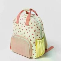 ราคา ส่วนบุคคลปักสตรอเบอร์รี่เด็กกระเป๋าเป้สะพายหลังที่กําหนดเองชื่อเด็กกระเป๋านักเรียนของขวัญรถเข็นเด็กกระเป๋า Back To School ของขวัญ (1733355514381501763)