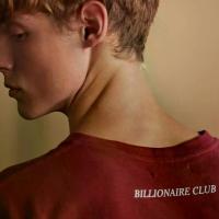 ราคา [พร้อมส่ง] [MOO Billionaire 12/23] Born Famous T-Shirt เสื้อยืดผู้ชายฟอกเฟด แขนสั้น คอกลม แต่งดีเทลรอยขาด พิมพ์ลายกราฟฟิค 'Born Famous' ด้านหน้าและพิมพ์ลายกราฟฟิค 'BILLIONAIRE CLUB' ด้านหลัง (17332309