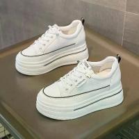 ราคา Platform White Sneakers for Women 2024 Spring Height Increasing Versatile Leather Single Shoes Platform Small Size Sneakers for Women Wear-resistant (1733068053882832833)