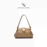 ราคา LYN - Pillow Crossbody Bag กระเป๋าสะพายข้าง Pillow (L25FBWC008) (1733454973052945659)
