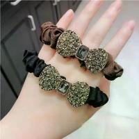 ราคา [COD] Fashion Rhinestone Bow Scrunchies Women Girls Elastic Hair Rubber Bands Office Accessories Tie Hair Ring Rope Headdress Headwear (1733152277661582979)
