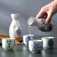 ราคา [เก็บเงินปลายทาง] ชุดเซรามิกใส่ไวน์สไตล์ญี่ปุ่น สีน้ำเงินและขาว กระถางชา ถ้วยน้ำ อุปกรณ์ตกแต่งบ้าน ห้องครัว บาร์ เครื่องดื่ม (1733271888008086777)
