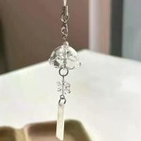 ราคา กระดิ่งลมเกล็ดหิมะ, จี้ดั้งเดิม, โซ่โทรศัพท์, โซ่แท็ก, กงเบน, ที่ใส่บัตร, คลิปหนีบบัตร, เหมาะสำหรับฤดูหนาว, การออกแบบเกล็ดหิมะ keychain พวงกุญแจ พุดดิ้ง คริสต์มาส dumbo สมุดจิ๋ว (1732973145022367280)