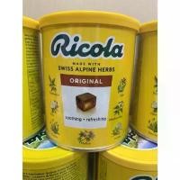 ราคา ลูกอมสมุนไพร ตราริโคล่า 250 กรัม(Swiss herb candy ricola250g) (1732452946657249008)