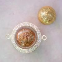 ราคา พระពុท្ធ ไทยพุทธศาสนา (แท้100% จัดส่งไว)พญานกยูงคำ ธาตุทอง หมื่นโลกธาตุ รุ่นแรก หลวงปู่ครูบา สล่าอุวิจิ่งต๊ะ บุญลักษณะ meditation (1732567754887955552)