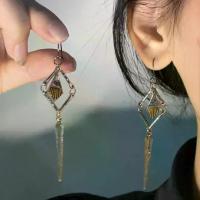 ราคา ต่างหูยาวรูปสามเหลี่ยมย้อนยุค Eye of Horus ต่างหูจี้ต่างหูผู้หญิงแฟชั่นโดยไม่เจาะหูหนีบ (1733343644487419573)