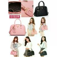 ราคา ️ถูกที่สุดในโลก กระเป๋าสะพาย Classic Brand AXIXI Bag สีดำ และ สีชมพู กระเป๋าแฟชั่น 10676 คําแนะนําผลิตภัณฑ์ใหม่ของเดือนนี้ (1733020850019927990)