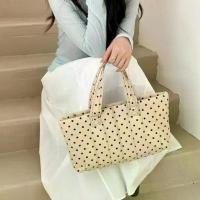 ราคา สินค้าที่ขายดีที่สุดของเดือนนี้ Maggie - PUFF DOTS BAG กระเป๋าลายจุด กรัเป๋าผ้าไนลอนลายจุด กระเป๋าลายจุด (1733479400911373362)