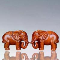 ราคา เครื่องประดับช้างแกะสลัก วัสดุไม้โรสวูด ความมั่งคั่งและฮวงจุ้ย ดีไซน์นำโชค หนึ่งคู่ ทำจากไม้เนื้อแข็ง แกะสลักด้วยของขวัญ งานฝีมือ (1732857672284013851)