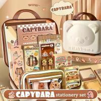 ราคา ของใหม่ คาวาอิ ชุดเครื่องเขียน Capybara สมุดโน้ตสติ๊กเกอร์ น่ารักน่ารักๆ อุปกรณ์การเรียนหลังเลิกเรียน ที่เหลาดินสอ ไม้บรรทัด, ดินสอ, กล่องใส่ปากกา ถุงของขวัญสำหรับนักเรียน (1733114238949360673)